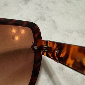 YSL Saint Laurent Y2318 Tortoise Oversized Sunglasses Italy